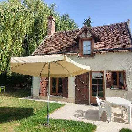 La Petite Maison Dans La Foret Gy-en-Sologne Eksteriør billede